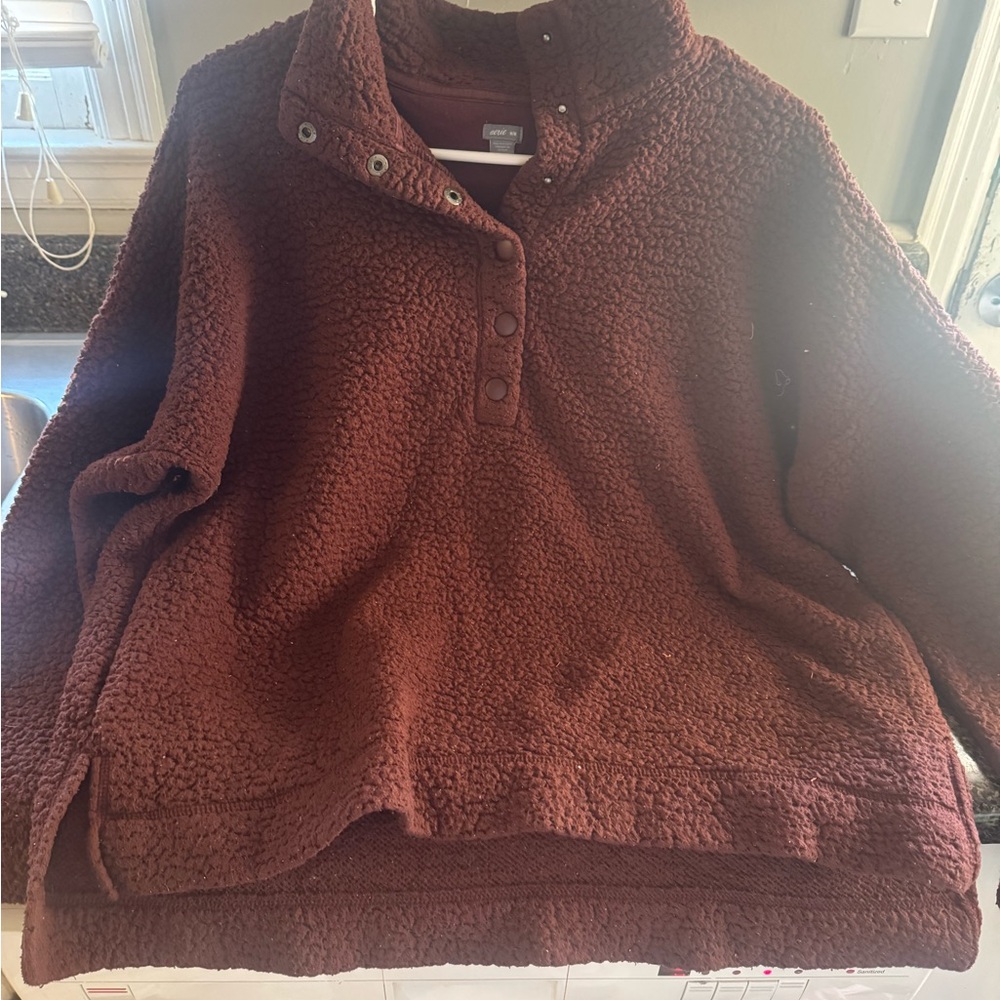 Aerie Deep Brown/Red Sherpa Pullover